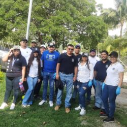 Jornada de limpieza en Playa Amatitán
